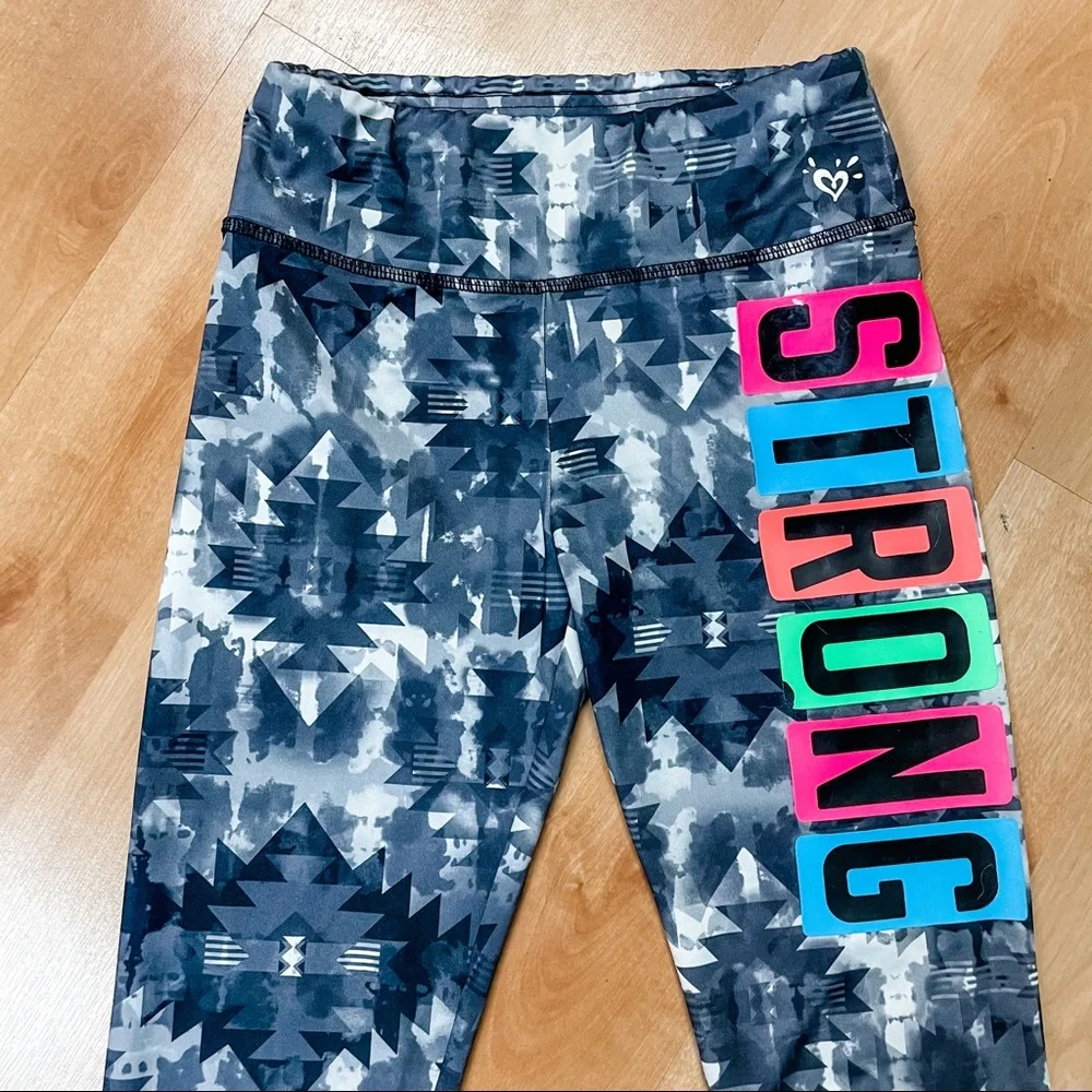 Justice Gray Patterned “Strong” Capris Active Legging Girls Size 12